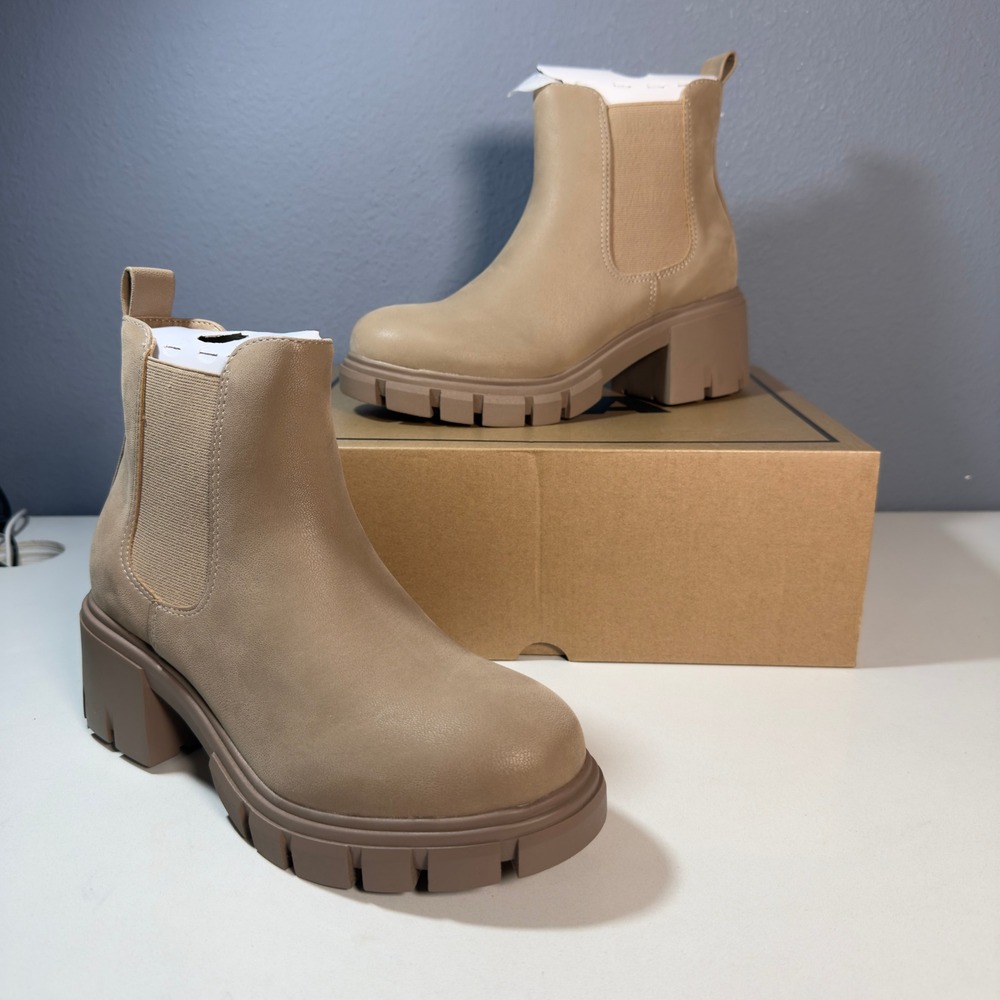 MIA Chelsea Boots Womens Size 10 Tan New Lugged Platform Block Heel Ankle Boot